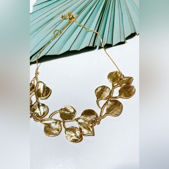Zara Golden Leaf Necklace - Picture 3 of 3